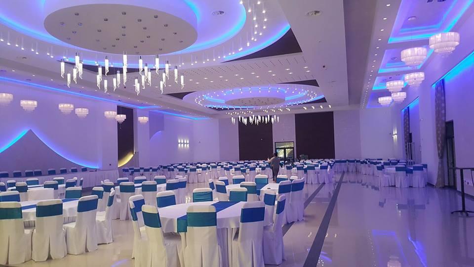 Hotel Crystal Pecinci Luaran gambar