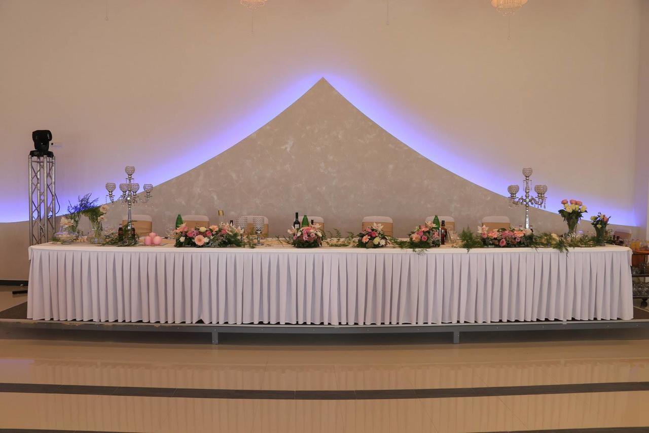 Hotel Crystal Pecinci Luaran gambar