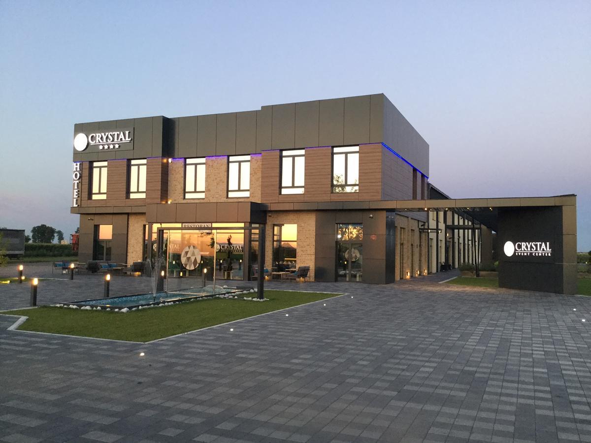 Hotel Crystal Pecinci Luaran gambar